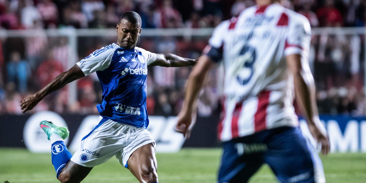 Walace pode ter nova chance com a camisa do Cruzeiro (Foto: Gustavo Aleixo/Cruzeiro)