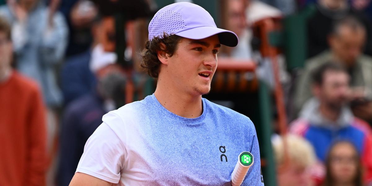 Tenista brasileiro ainda não jogará nas quadras principais de Roland Garros (X do Roland Garros)