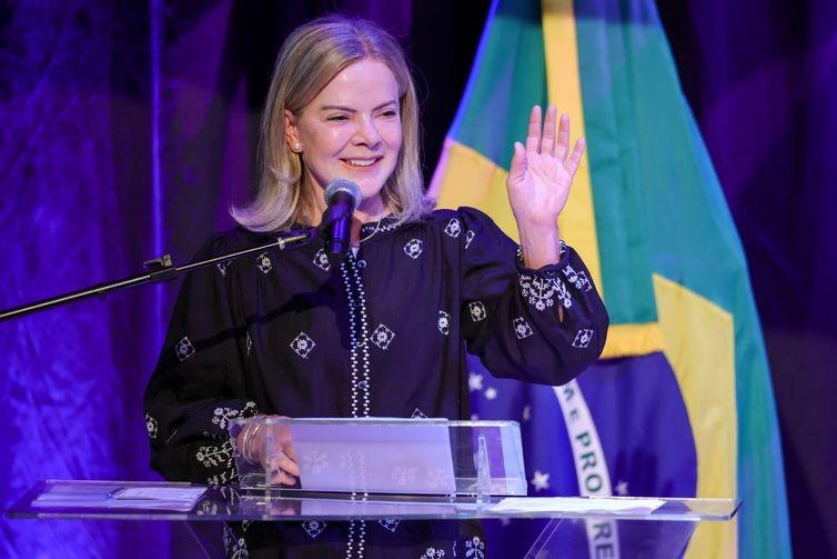 Gleisi Hoffman classificou como imperdoável o tratamento dado a Marina Sivla (Fabio Rodrigues-Pozzebom/ Agência Brasil)