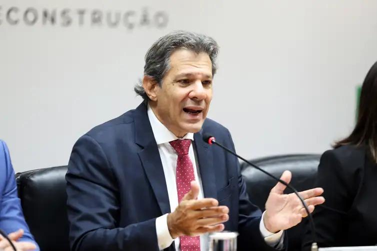 O ministro da Fazenda, Fernando Haddad, lembrou que o governo já teve que contingenciar ou bloquear R$ 31,3 bilhões do Orçamento para alcançar a meta fiscal (Valter Campanato/Agência Brasil)
