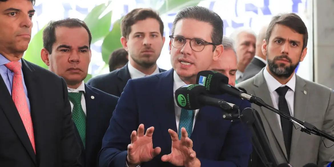 Presidente da Câmara Hugo Motta cobra medidas de cortes de gastos consideradas mais estruturantes (Lula Marques/Agência Brasil)
