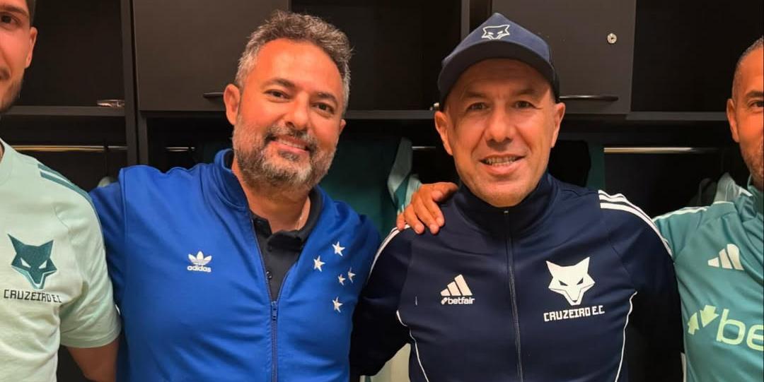 Mattos posa ao lado de Jardim após a vitória do Cruzeiro sobre o Palmeiras (Reprodução / Instagram Alexandre Mattos)