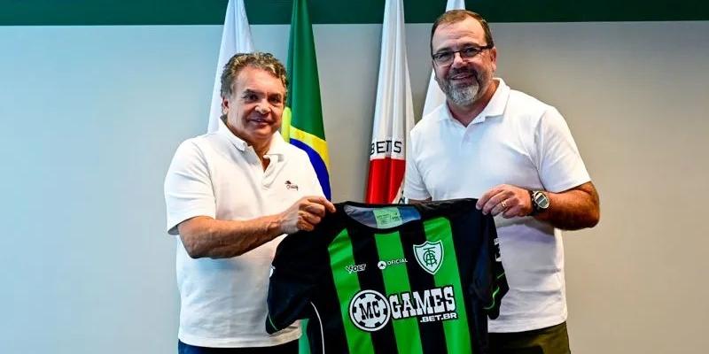 Treinador fará sua terceira passagem pelo América (América / Divulgação)