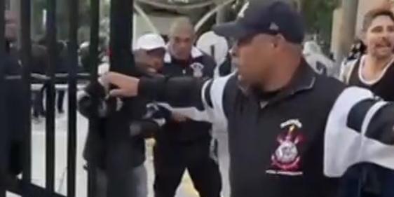 Torcidas do Corinthians invadiram o Parque São Jorge (Reprodução: ESPN)