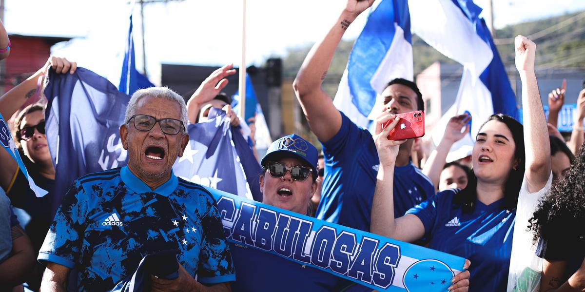 Torcida celeste tem a chance de apoiar as Cabulosas no próximo sábado (Fotos: Gustavo Martins/ Cruzeiro)