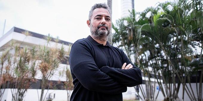 Alexandre Mattos foi anunciado pelo Santos de forma oficial (X do Santos)