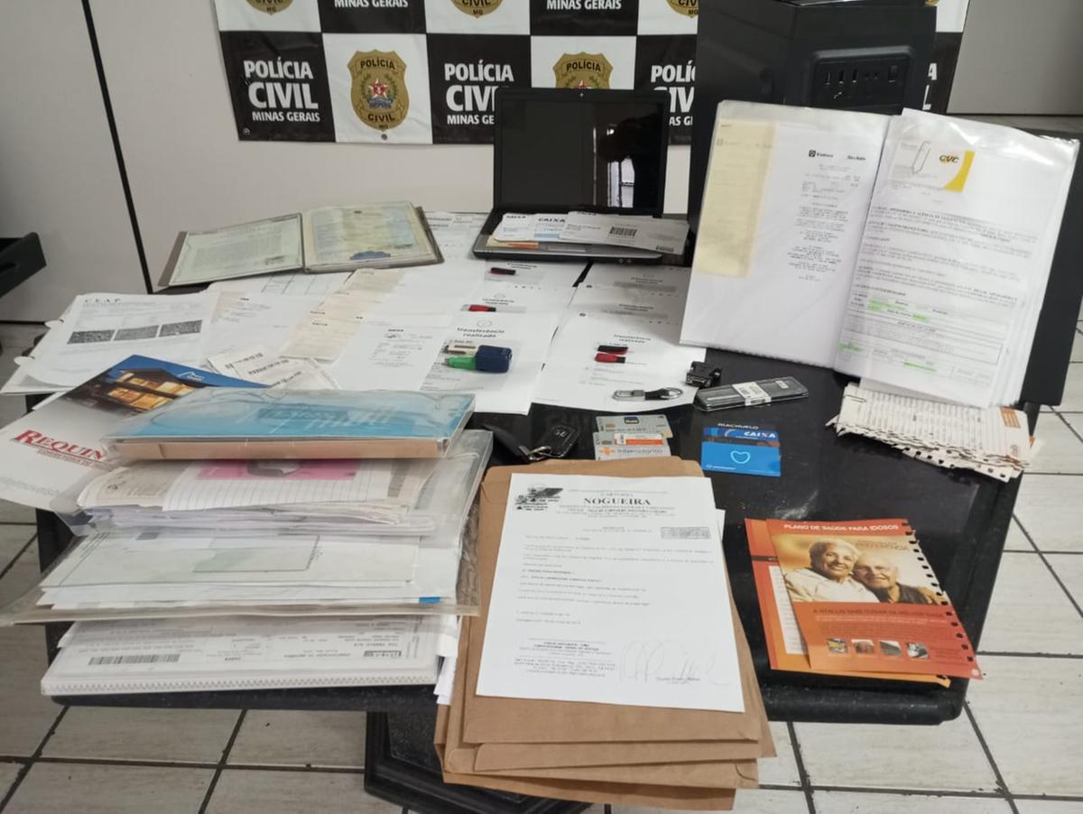 Suspeita teria se aproveitado da relação de confiança para subtrair valores bancários da vítima (Divulgação/ PCMG)