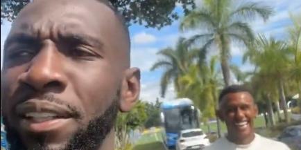 Bolasie celebrou a contratação em definitivo do atacante Marquinhos pelo Cruzeiro (Reprodução: X do Bolasie)