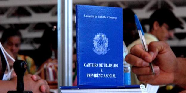 Bh realiza feirão de empregos nesta terça-feira (Marcello Casal Jr/Agência Brasil)