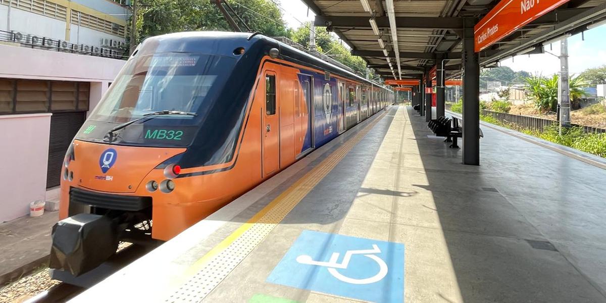 As bilheterias e as estações do metrô funcionam das 5h15 às 23h, todos os dias (Valéria Marques)