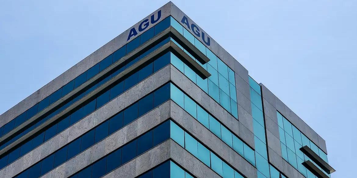 AGU também quer uma decisão do Supremo para suspender a prescrição dos pedidos de ressarcimento dos descontos indevidos (Rafa Neddermeyer/Agência Brasil)
