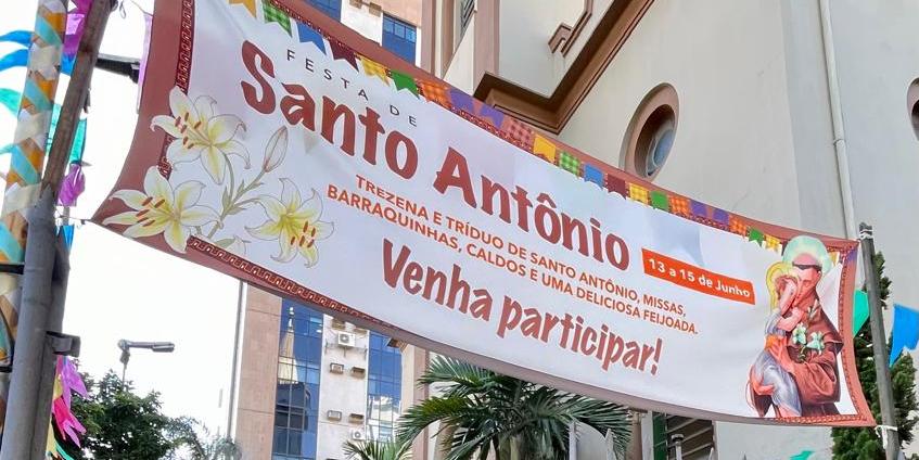 Festa de Santo Antônio ocorre na paróquia que leva o nome do santo em BH (Valéria Marques/ Hoje em Dia)