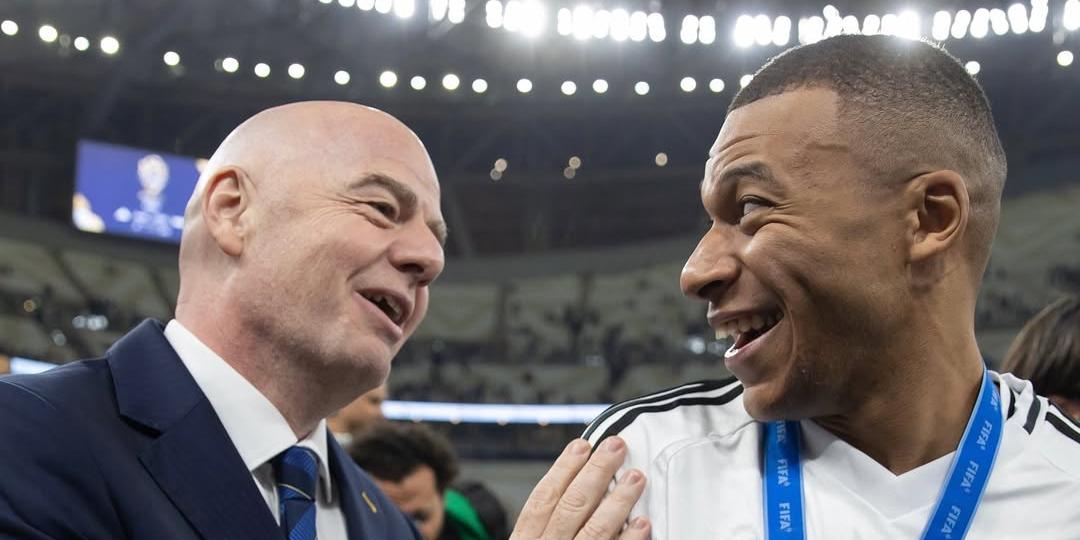 Mbappe e Gianni Infantino (Reprodução: Instagram Copa do Mundo de Clubes)