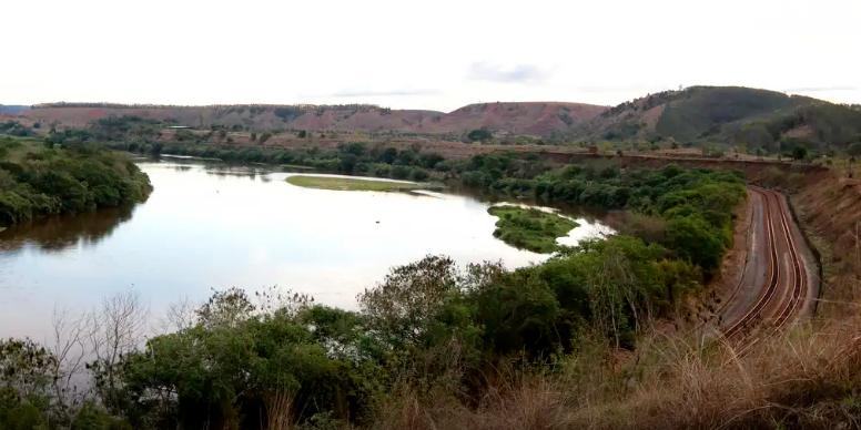 Pesquisa indica que, dependendo do impacto das mudanças climáticas sobre a erosão nas margens da bacia, devem ser alteradas as prioridades no trabalho de restauração ecológica (Tânia Rego / Agência Brasil)