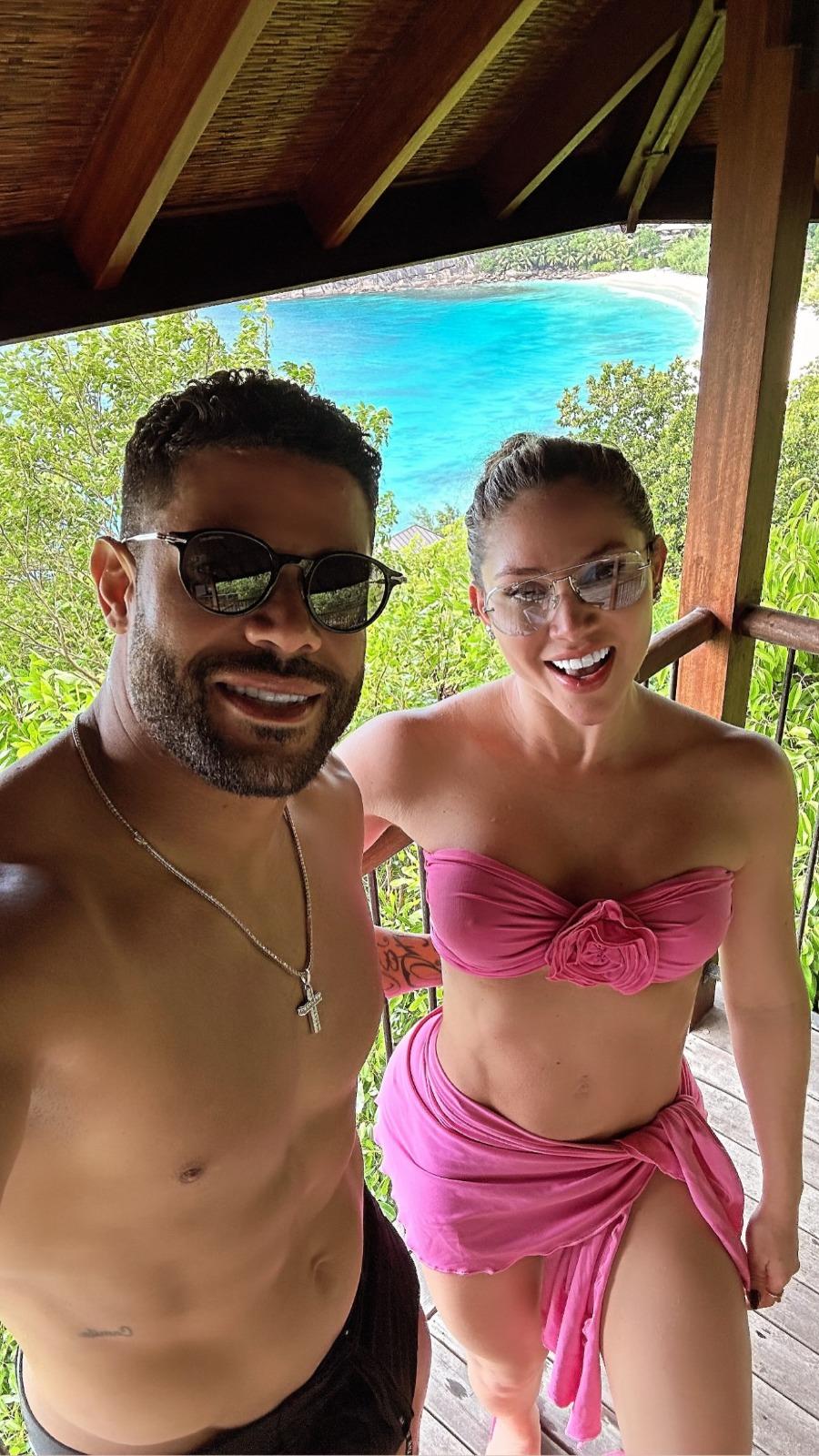 Hulk e esposa estão em Seychelles, na África Oriental, curtindo 'Lua de mel atrasada' (Reprodução/ Redes Sociais)