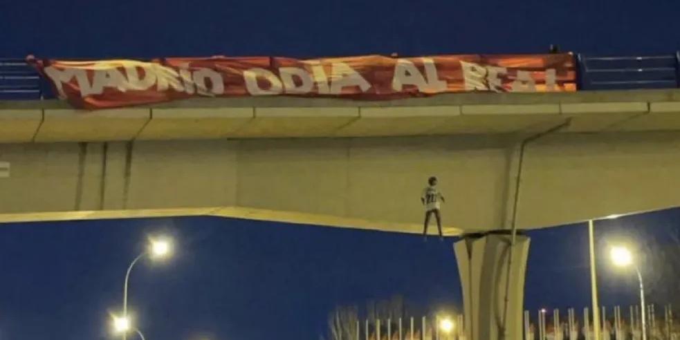 Torcedores foram condenados por ato racista (Reprodução: redes sociais)