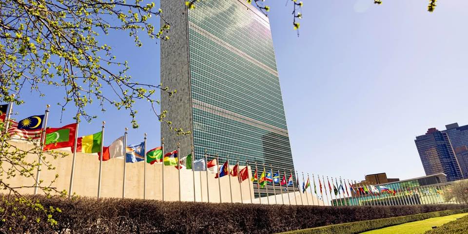 ONU reduz ajuda humanitária devido aos cortes de financiamento (Reprodução / Facebook ONU)