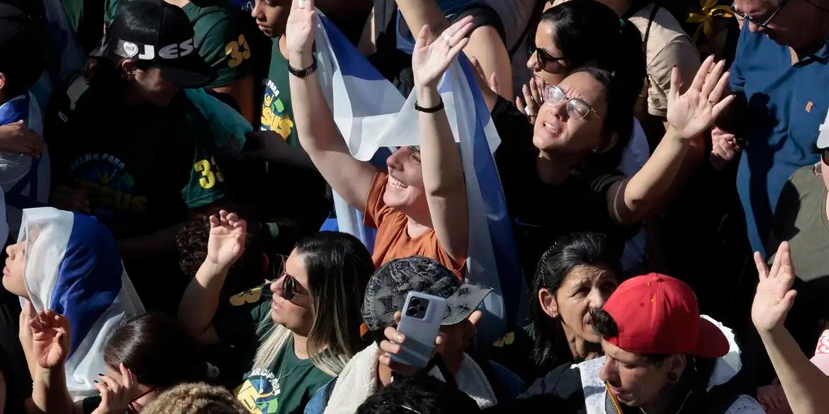 Marcha para Jesus reúne milhares de pessoas em SP (Paulo Pinto/Agência Brasil)