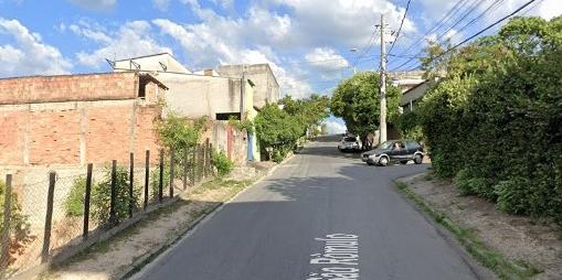 Crime ocorreu na rua São Rômulo, no bairro Paulo VI, região Nordeste de BH (Reprodução/ Google Street View)