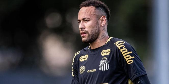 Astro renovou até o fim do ano de 2025 (Raul Baretta- Santos)