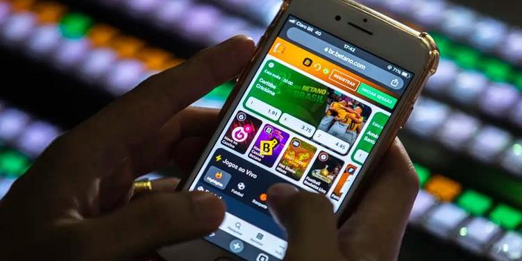 Mandados são cumpridos em Minas, Rio de Janeiro e São Paulo contra influenciadores suspeitos de promover jogos ilegais online  (Joédson Alves/ Agência Brasil)