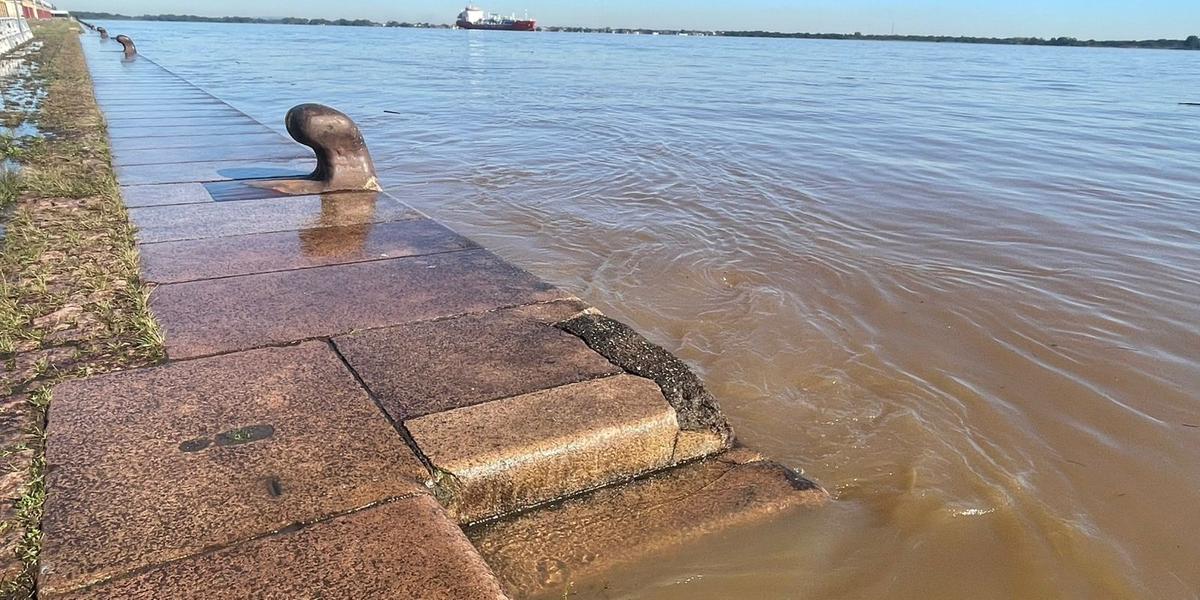 Rio Guaíba extrapola cota de inundação (Divulgação / MetSul)