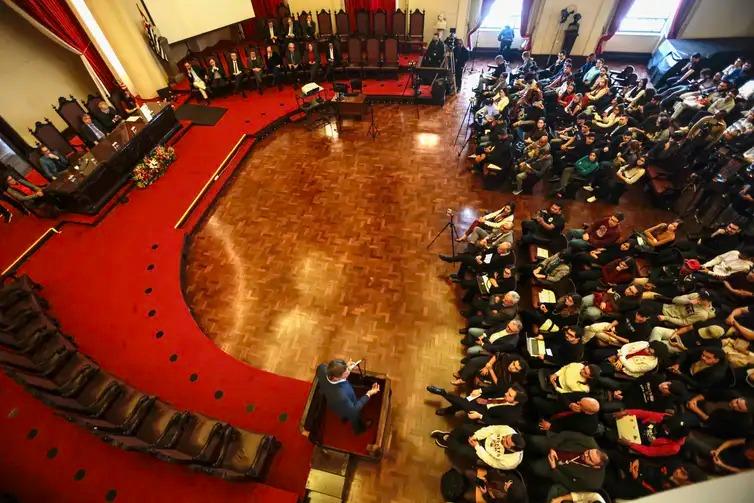 Ministro da Fazenda, Fernando Haddad, participa do evento "Juventude, Democracia e os Novos Caminhos para a política no Brasil" (Paulo Pinto/Agência Brasil)