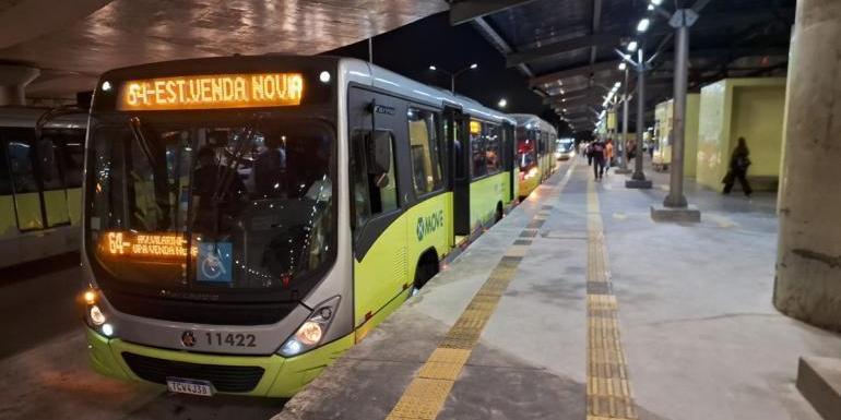 Por meio de pesquisa, comerciantes e funcionários poderão auxiliar na melhoria do transporte público noturno (Divulgação/PBH)