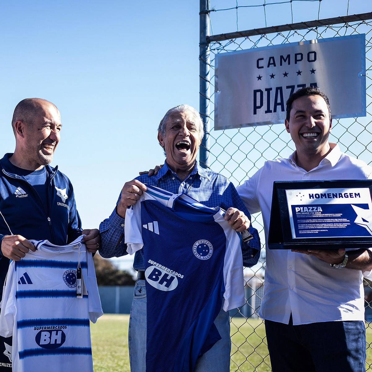 Jardim, Piazza e Pedro Jr na inauguração do campo na Toca I (Foto: Gustavo Aleixo/Cruzeiro)