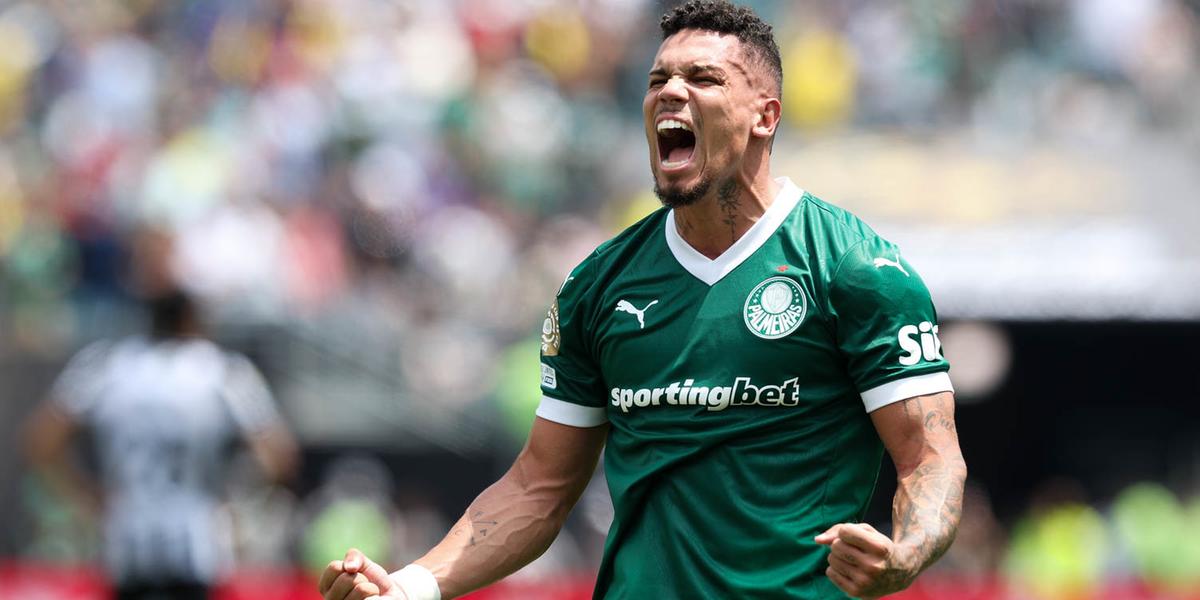 O jogador Paulinho comemora seu gol contra a equipe do Botafogo, durante partida da Copa do Mundo de Clubes da FIFA, no Lincoln Financial Field (Cesar Greco/Palmeiras)