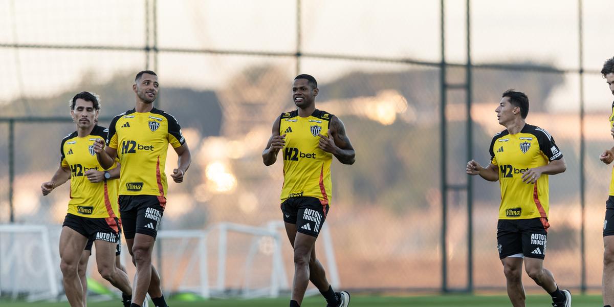 Jogadores fizeram treinio tático na Cidade do Galo (Foto: Pedro Souza / Atlético)
