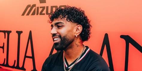 Artilheiro da Raposa participou do programa em um shopping de BH (Reprodução: Podpah)