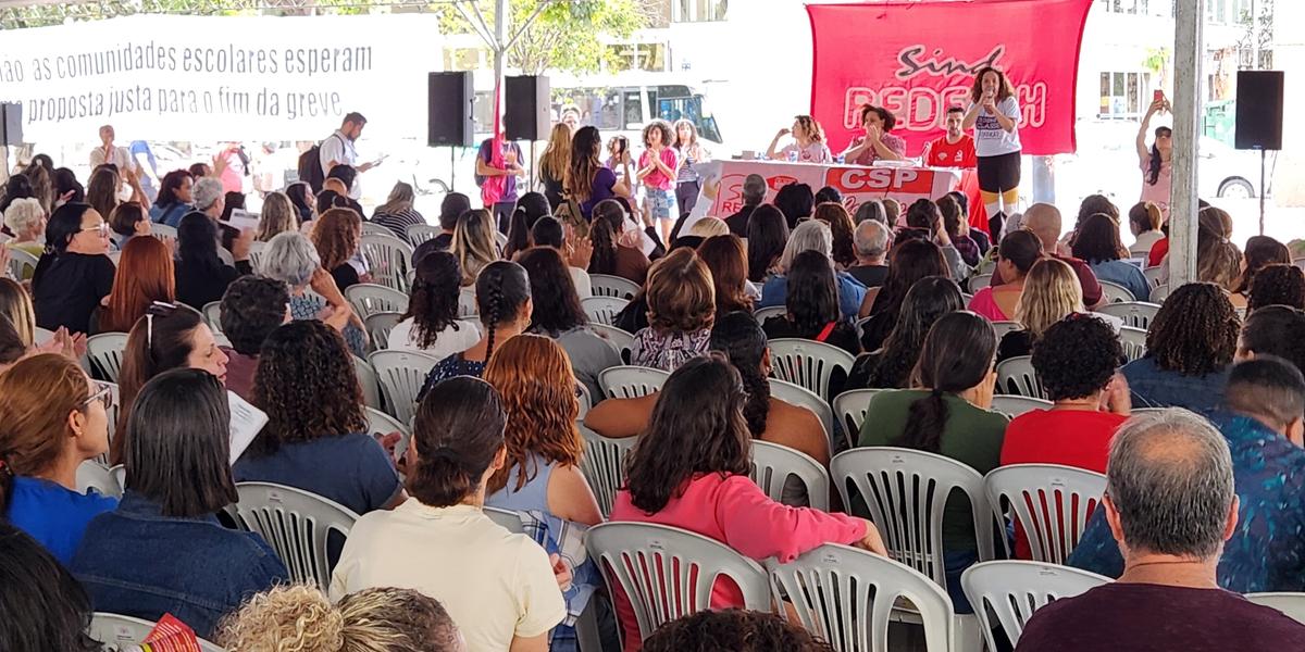 Categoria segue em assembleia permanente, o que significa que um encontro emergencial será convocado assim que a prefeitura definir novas propostas para a negociação (Maurício Vieira)