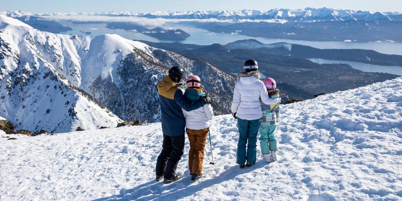 Cidade também oferece diversas opções de sabores típicos da região, como cordeiro patagônico, truta defumada, fondues e empanadas (Bariloche / divulgação)