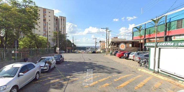 Caso ocorreu no estacionamento de um supermercado na região Noroeste de BH (Reprodução/ Google Street View)