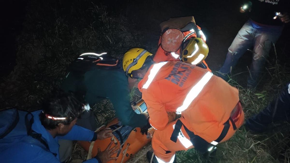 Bombeiros recuperaram o corpo da vítima de 36 anos (Divulgação/ CBMMG)