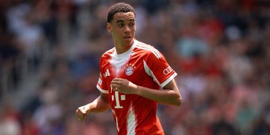 Previsão dos jornais alemães é de que o atleta fique fora por cerca de cinco meses (Reprodução/ FC Bayern)