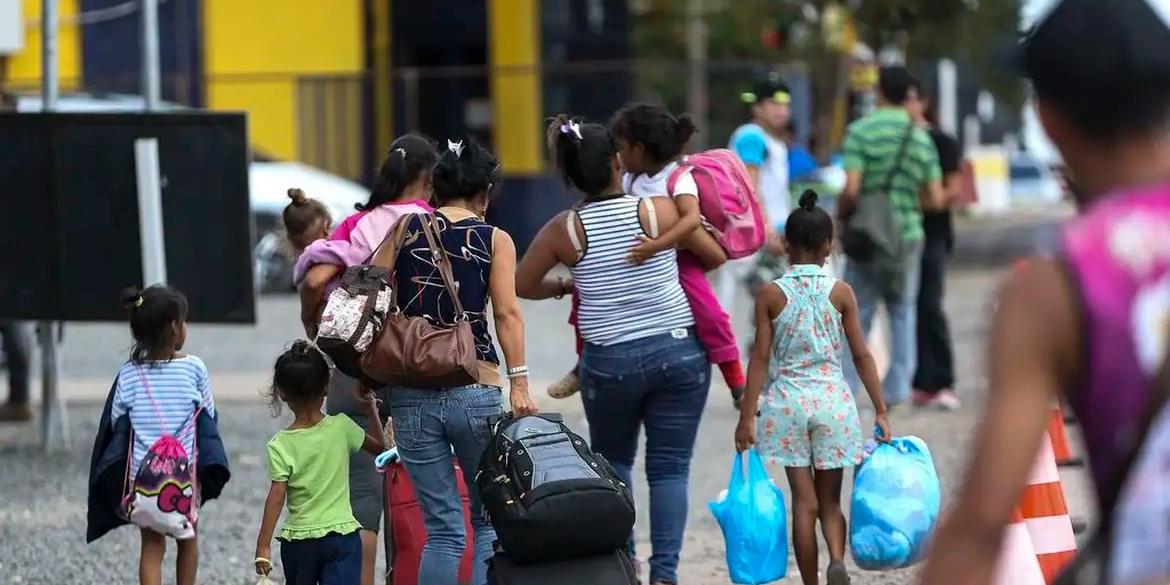 Mulheres venezuelanas, segundo a pesquisa, enfrentam mais vulnerabilidades e respondem pela maioria entre chefes de famílias monoparentais, além de apresentam maiores taxas de desemprego e informalidade (Marcelo Camargo/Agência Brasil)