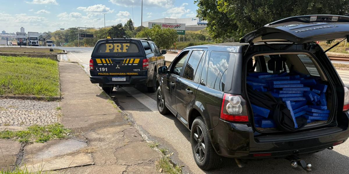 Motorista tentou fugir, mas foi preso pelos policiais em Betim (MG). (Divulgação / PRF)