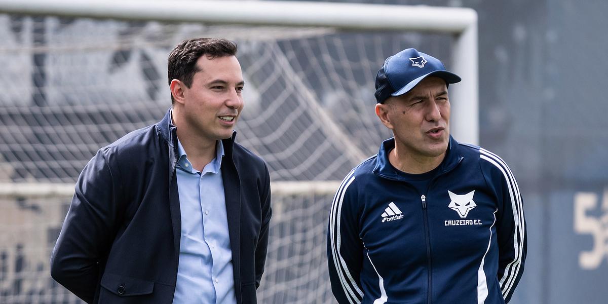 Vice da Raposa respondeu sobre as especulações do mercado envolvendo o clube (Foto: Gustavo Aleixo/Cruzeiro)