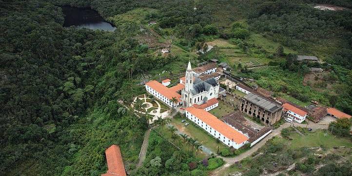 Área protegida na Serra do Espinhaço sofreu com incêndio em 2024; novas medidas tentam evitar que tragédia se repita neste período de seca. (Miguel Andrade)