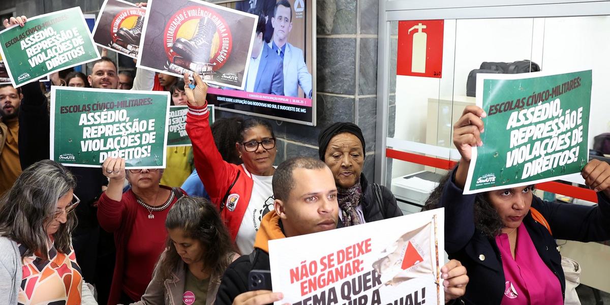 Audiência pública na Assembleia de Minas debate ampliação do modelo cívico-militar em mais de 700 escolas estaduais; educadores e parlamentares criticam proposta. (Willian Dias)