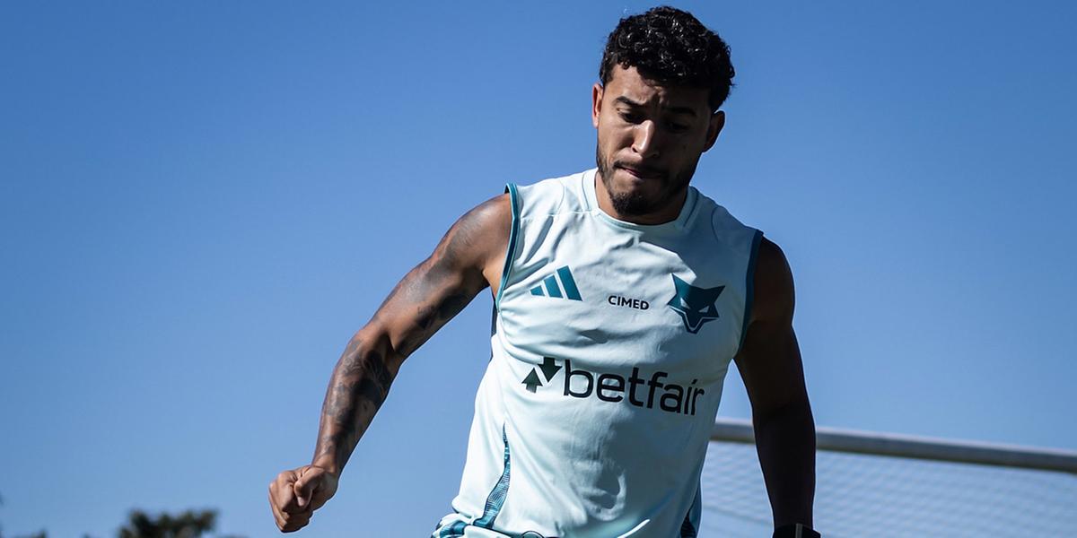 William deve iniciar o jogo contra o Grêmio entre os titulares (Gustavo Aleixo / Cruzeiro)