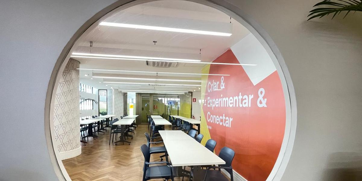 O Sebrae Living Hub, um espaço colaborativo e inovador dedicado ao ecossistema de inovação e economia criativa de Minas Gerais. (Valéria Marques / Hoje em Dia)
