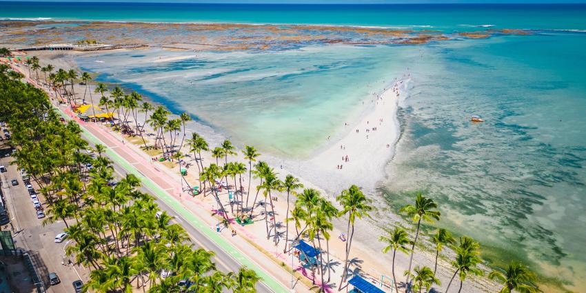 Letreiro “Eu <3 Maceió” e árvore de crochê são alguns dos pontos instagramáveis que viraram cartão-postal da capital alagoana (Jonathan-Lins/Secom-Maceio)