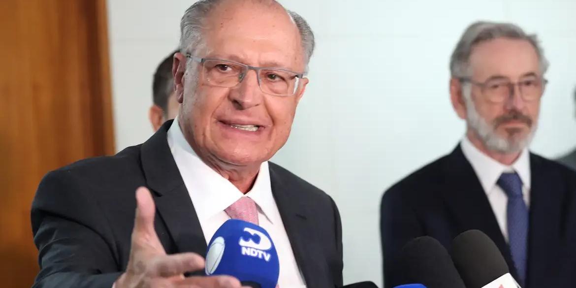 O vice-presidente disse que o governo brasileiro dará todas as respostas e também criticou a inclusão do desmatamento na investigação estadunidense (Valter Campanato/Agência Brasil)