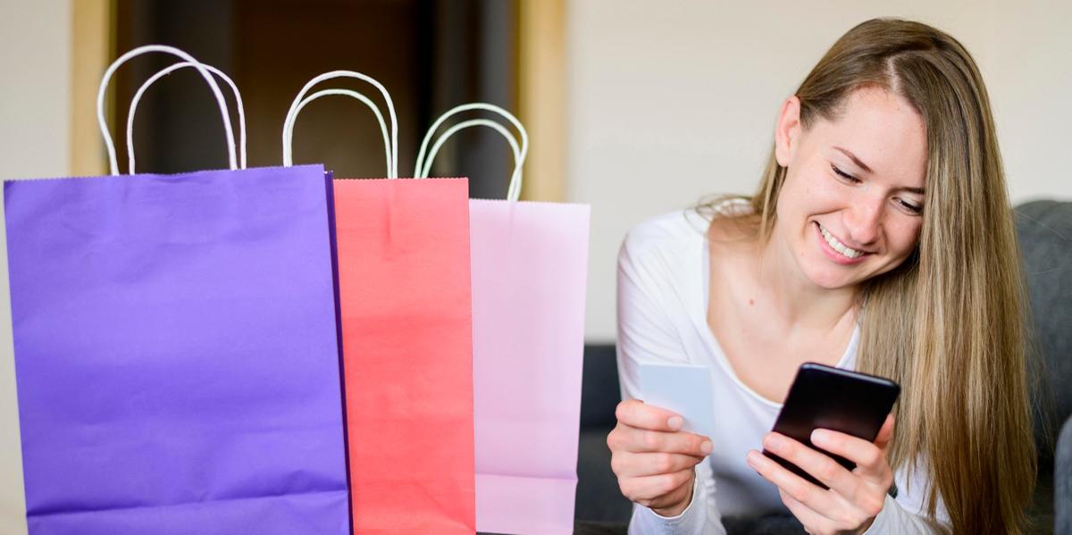Pesquisa mostra que 78% dos entrevistados acreditam que as redes sociais são o canal de comunicação mais eficaz para influenciar a decisão de compra (Freepik/Divulgação)