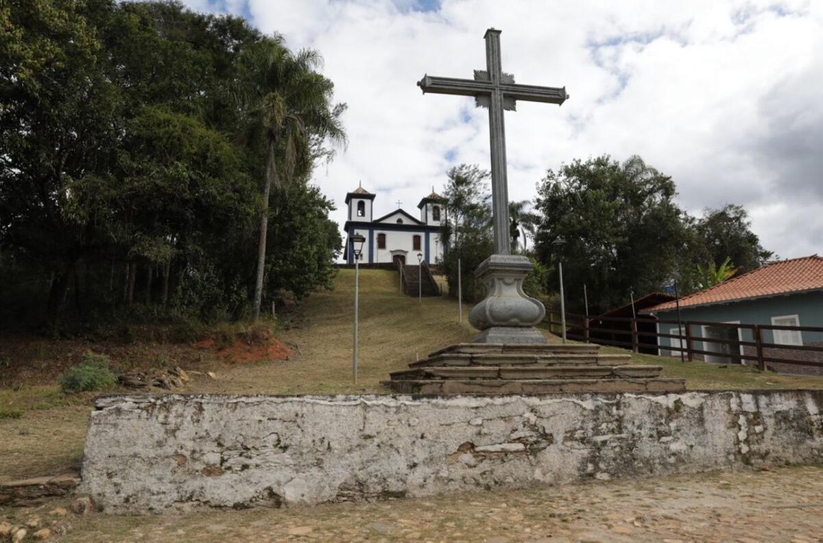 Vista da Igreja Matriz de Nossa Senhora Conceição, patrimônio tombado de Camargos (André Luís Carvalho/Cortesia)