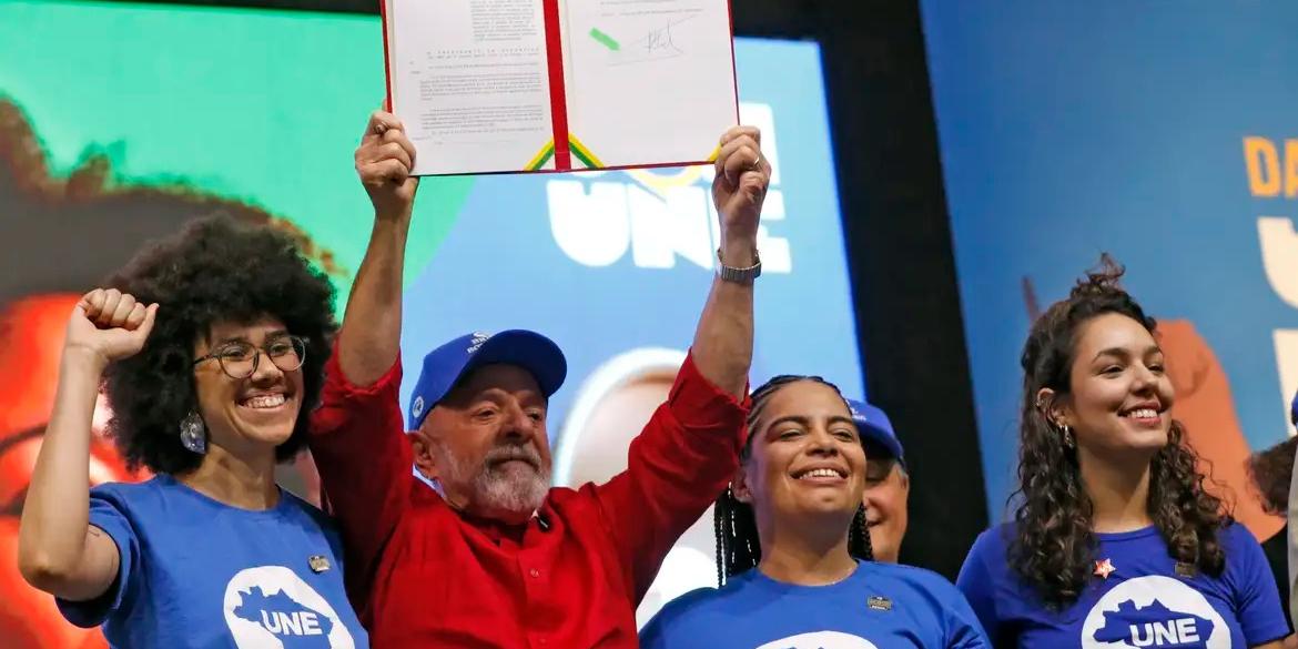 Trump cita “ataques contínuos do Brasil às atividades comerciais digitais de empresas americanas” e suposta “censura” contra plataformas de redes sociais dos Estados Unidos, “ameaçando-as com multas de milhões de dólares e expulsão do mercado de mídia social brasileiro” (Bruno Peres/Agência Brasil)