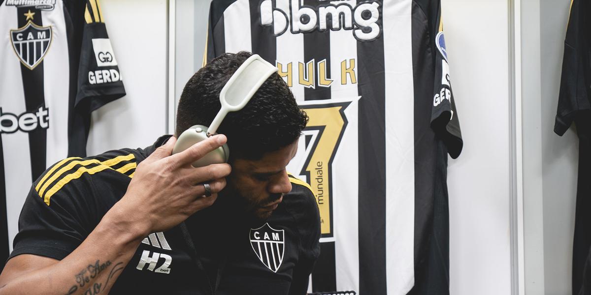 Cuca promove a volta de titulares ao jogo (Foto: Pedro Souza / Atlético)